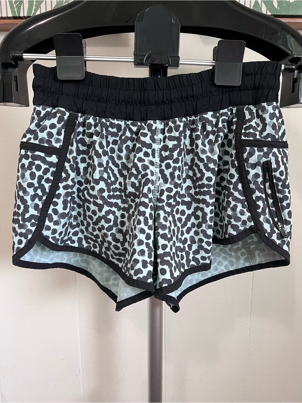 lululemon athletica Black & Light Blue Leopard Print Running Shorts